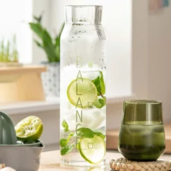 Glaskaraffe mit Trinkskala, 900ml