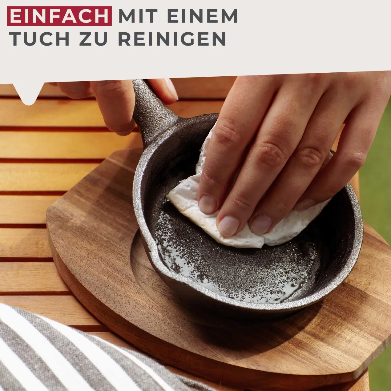 Grillpfännchen Gusseisen mit Holzbrett, rund, Ø12cm