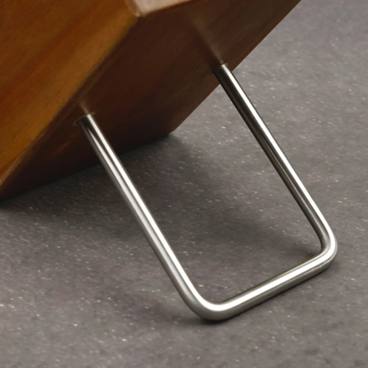 Messerblock mit Tablethalter