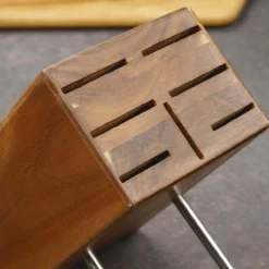 Messerblock mit Tablethalter