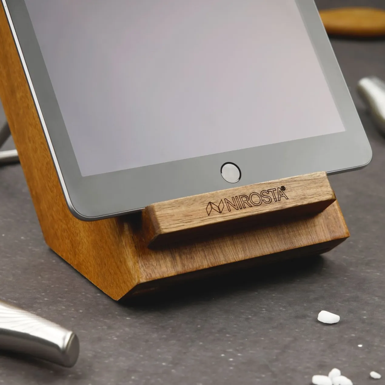 Messerblock mit Tablethalter
