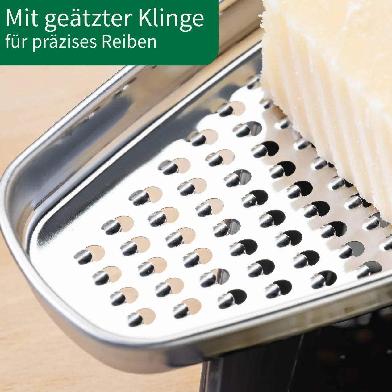 Parmesanreibe mit Behälter, 3-teilig