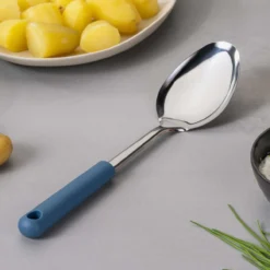 Servierlöffel Essential, blau