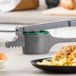 Spätzlepresse mit 3 Lochscheiben, 4-teilig